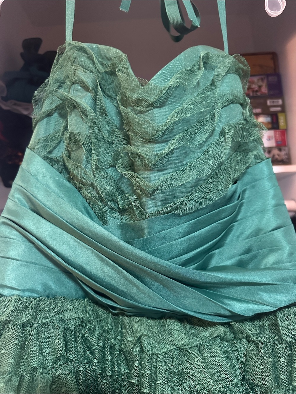 Emerald Green Ruffled Halter Tulle Party Dress - Picture 7 of 17